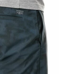 TravisMathew Men's Dock Head Hybrid Golf Shorts For Men Insignia -TravisMathew Sales Store unnamed file 1023