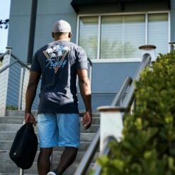 TravisMathew Men's Kona Gold 10'' Golf Shorts For Men Heritage Blue -TravisMathew Sales Store unnamed file 1126