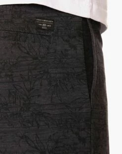 TravisMathew Men's Sneak A Peak Golf Shorts For Men Heather Grey Pinstripe -TravisMathew Sales Store unnamed file 895