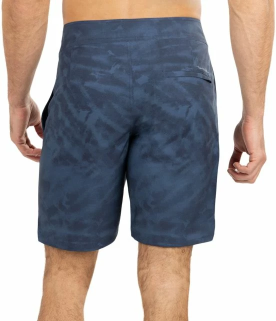 TravisMathew Men's Hide Your Wi-Fi Golf Shorts For Men Insignia 4 TravisMathew Men's Hide Your Wi-Fi Golf Shorts For Men Insignia - Image 2